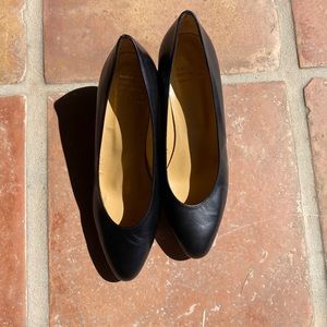 Brooks Brothers Classic Black heels 6.5B